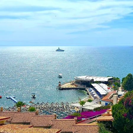 Picco Luxury Apartment, Bougainville Bay * Sarande