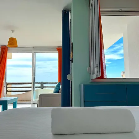 Picco Luxury Apartment, Bougainville Bay 아파트 Sarandë