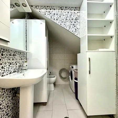 Picco Luxury Apartment, Bougainville Bay Apartment