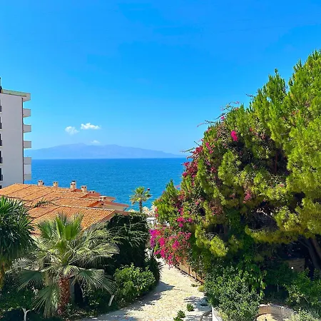 Picco Luxury Apartment, Bougainville Bay * Sarande